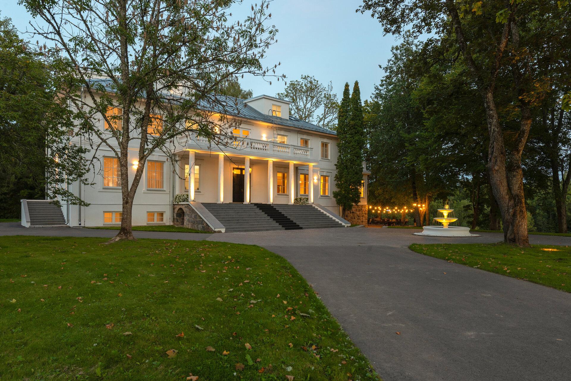 Villa The MANOR Sports & Spa